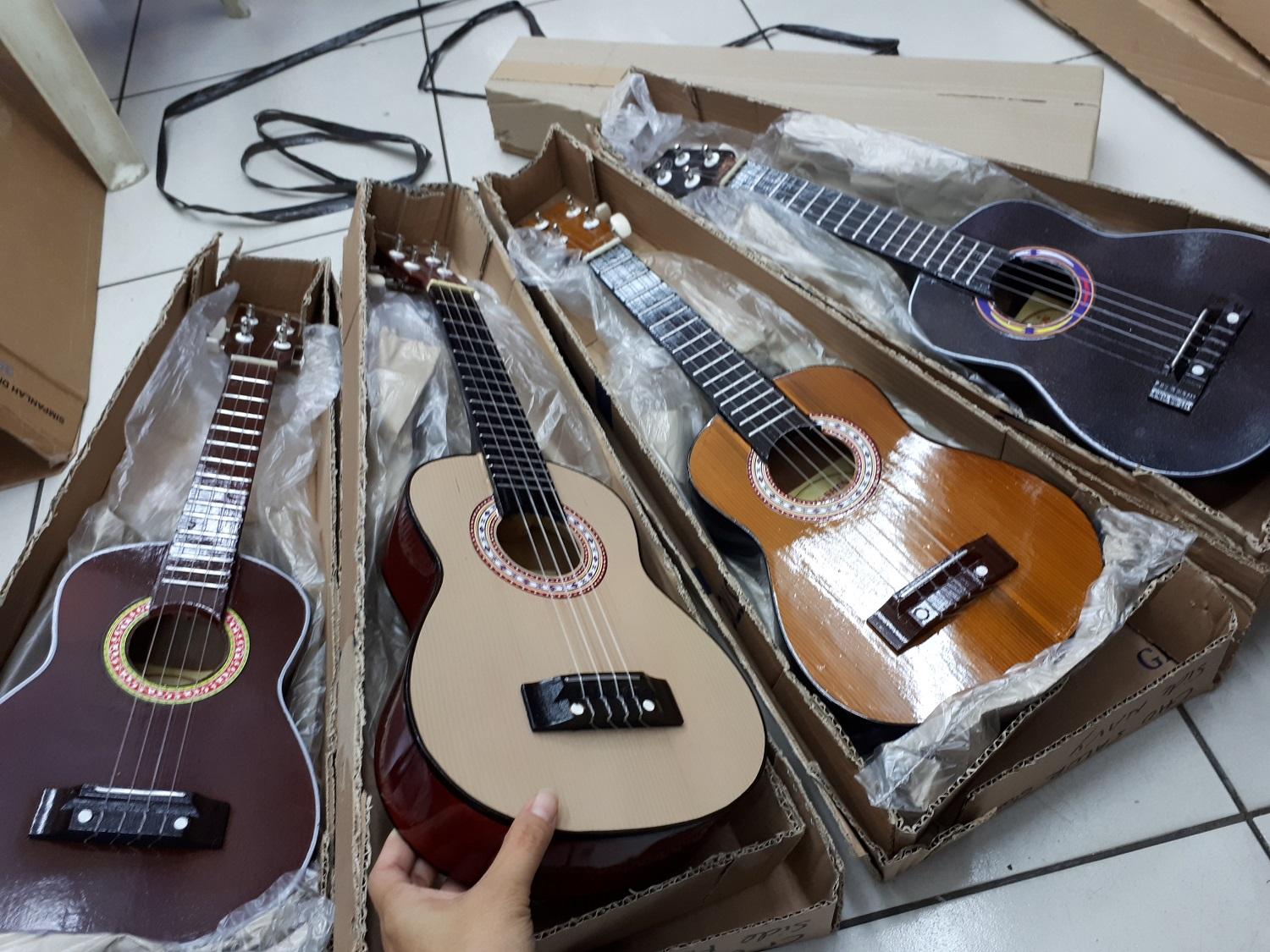 Fox- Gitar Kentrung Akustik IMPORT- Gratis PICK -Packing DUS- UKULELE Murah senar 4 Nylon