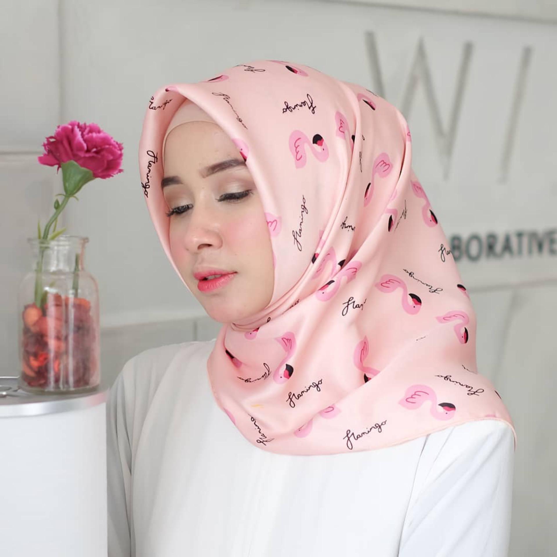 Hijab - Kerudung Segi Empat - Velvet Silk - Flamingo / Jilbab