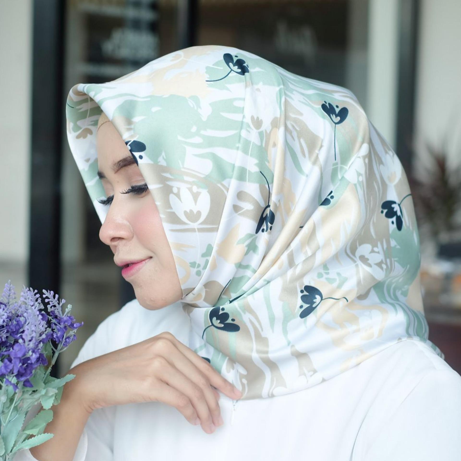 Nimas Hijab - Velvet Silk - Zalora / Jilbab - Kerudung Segi Empat