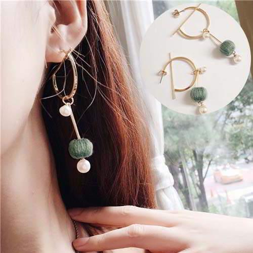Anting South n Pompom Pearl Round Earrings REA090