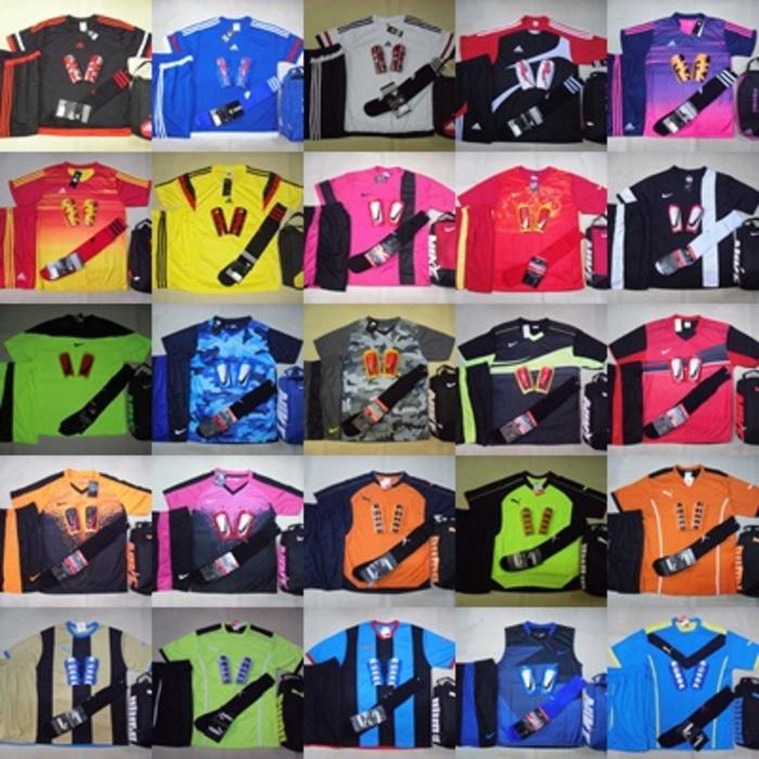 Paket Komplit Setelan Baju Futsal Bola Nike Adidas Puma