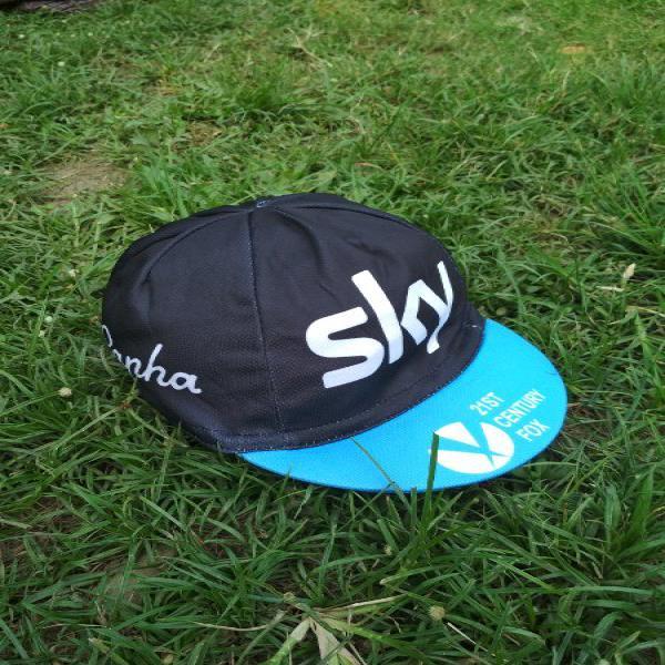 Cycling cap SKY warna hitam topi sepeda