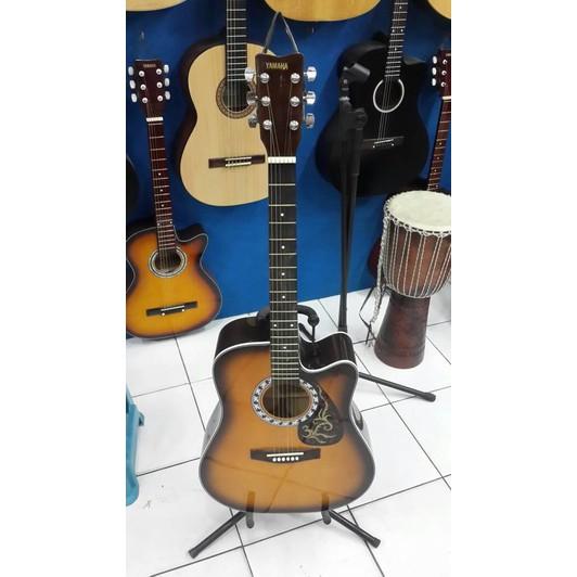 Gitar Akustik Jumbo Yamaha Sunburst Cocok Buat Pemula Jakarta