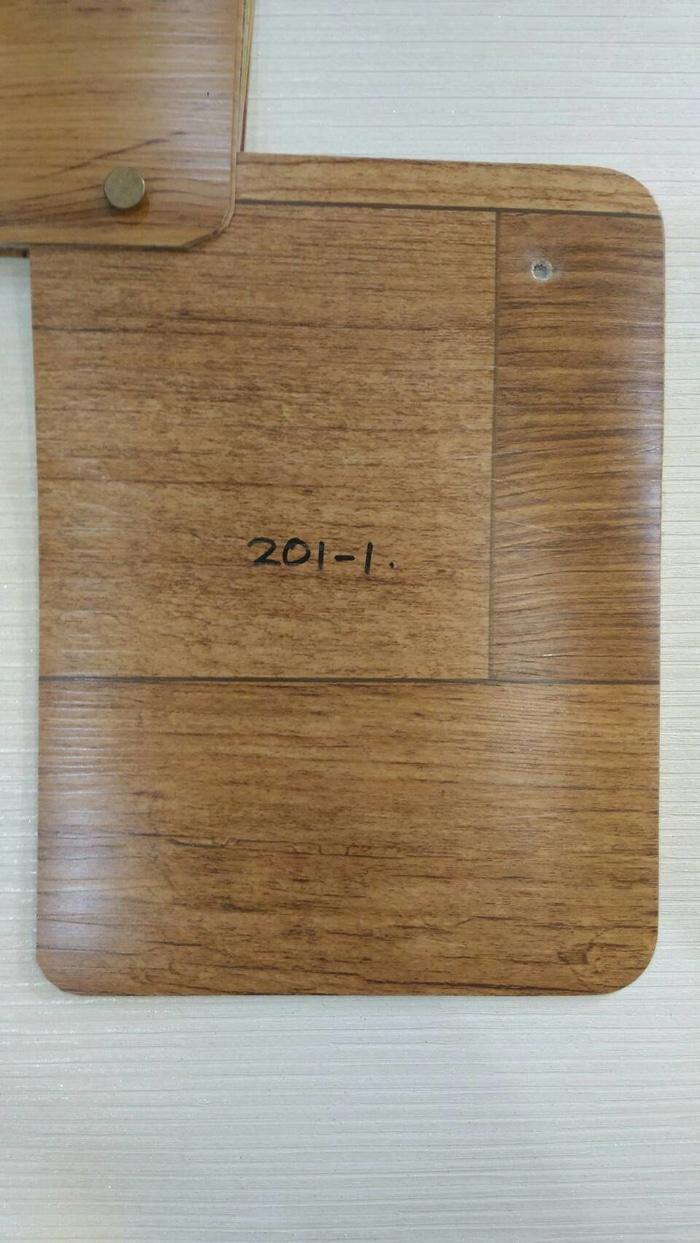 Vinyl Lantai Murah Motif kayu - LimxW2