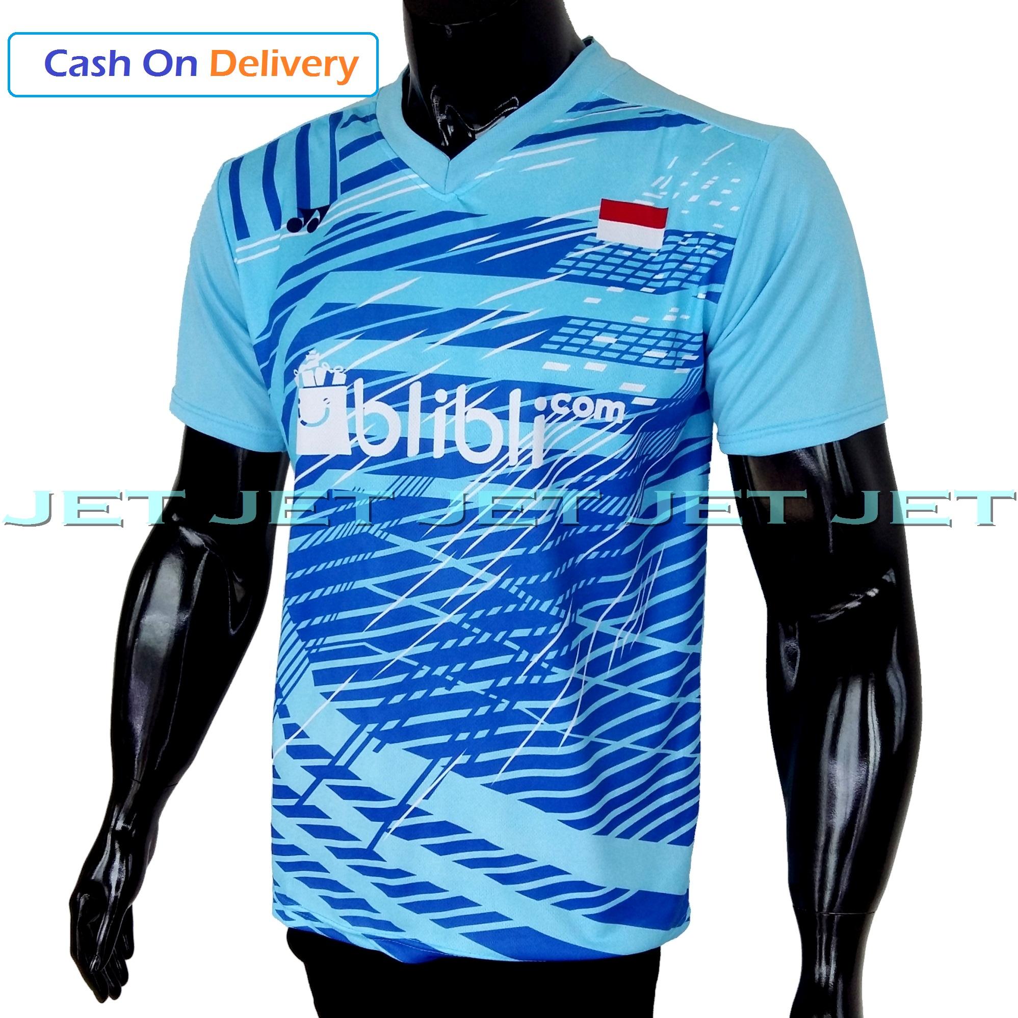 JET SPORTS – Kaos Olahraga M L XL Dri Fit Sport Pakaian Olah Raga Badminton Replica Baju Futsal Voli Sepak Bola Tennis Running Sepeda Bulutangkis Training T-Shirt Murah Bagus Keren All Fashion Jersey Atasan Pria Wanita Cowo Cewe Raket Bulu Indonesia