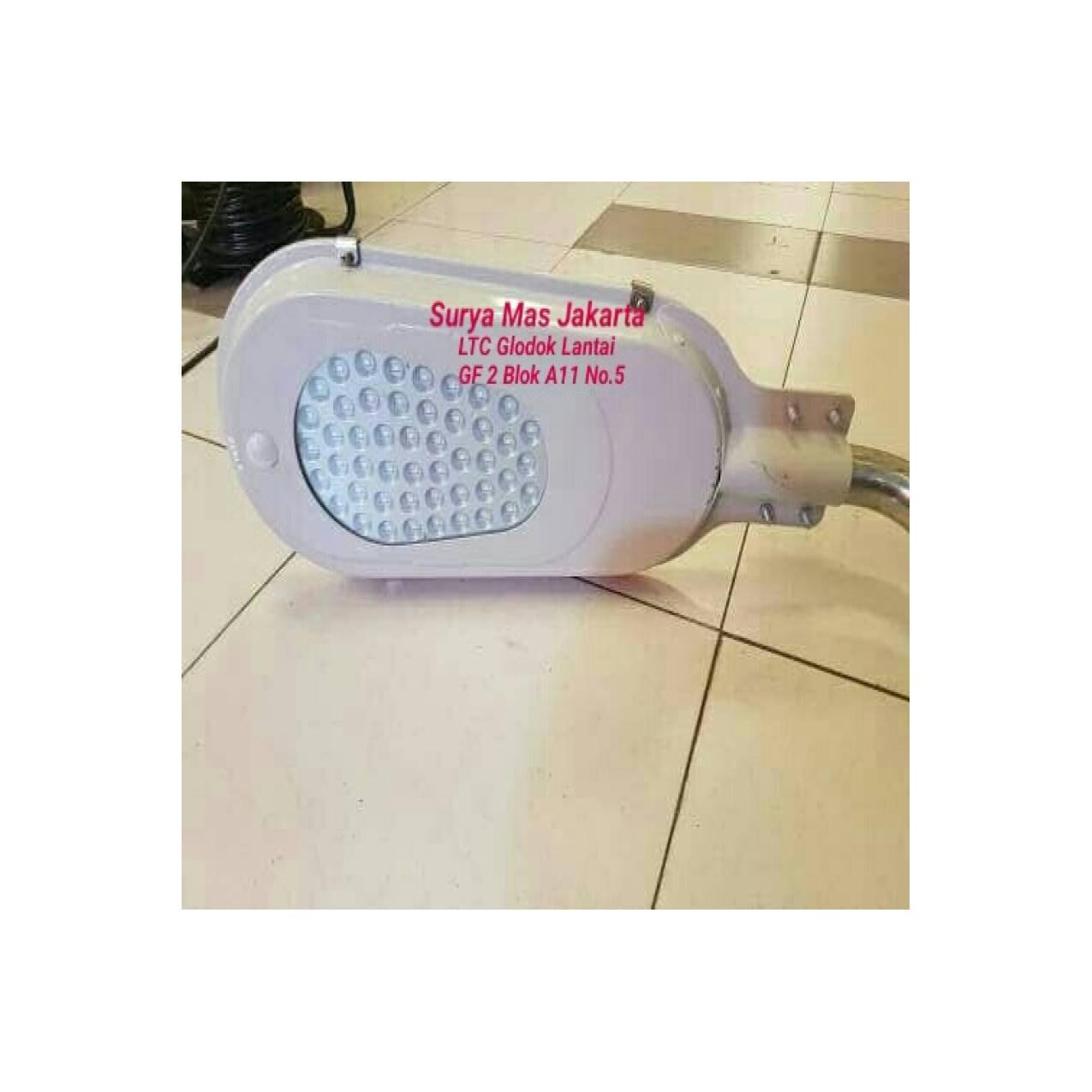 Lampu Jalan PJU Solar Panel All in one 12W / 12 W / 12 Watt LED