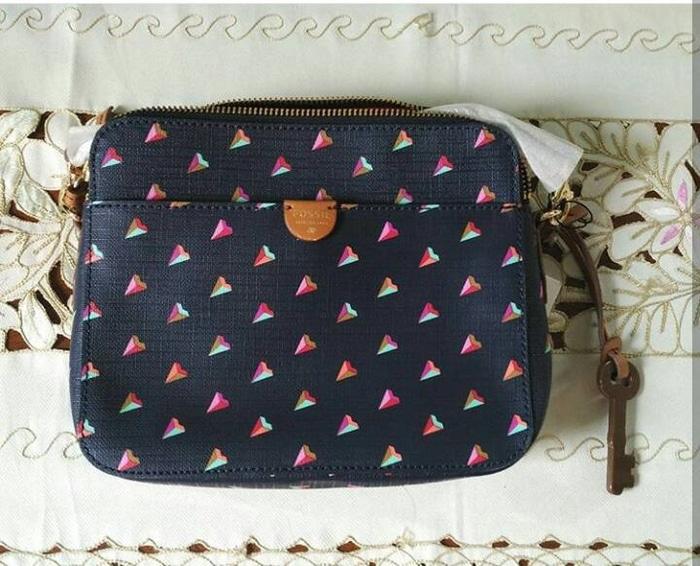 JUAL TAS FOSSIL XBODY NAVY HEART ORIGINAL ASLI - TRKXwr