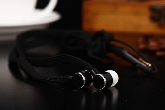 Gambar 3.5mm Sport Headphones Shoelaces In Ear Earphones Metal Bass withMicrophone   intl