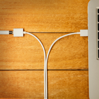 Untuk kabel USB kabel pengisian