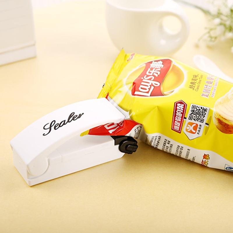 Gogo Mini Portable Hand Sealer - Perekat Kemasan Plastik Snack Makanan Kecil - Putih