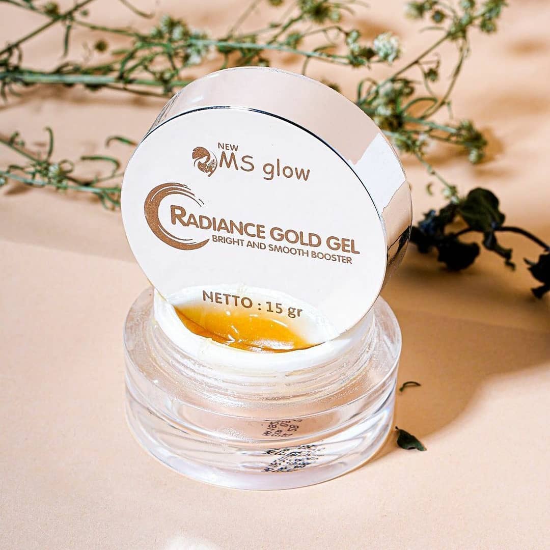 Line repair christina. Glow radiance. 3 radiance glowing jumbo essence pad. Makeup revolution glow radiance shimmer oil. Сыворотка shine glow.