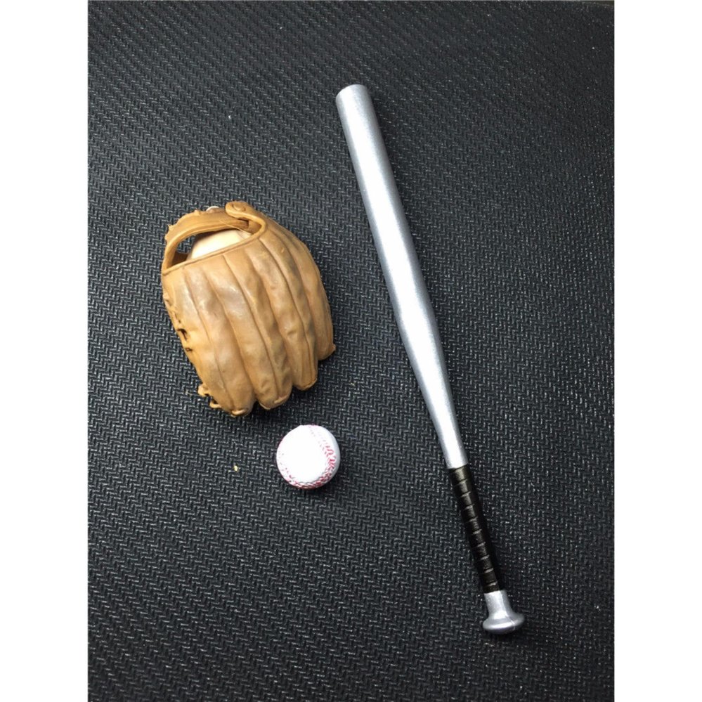 Hasil gambar untuk bola dan stik pemukul softball