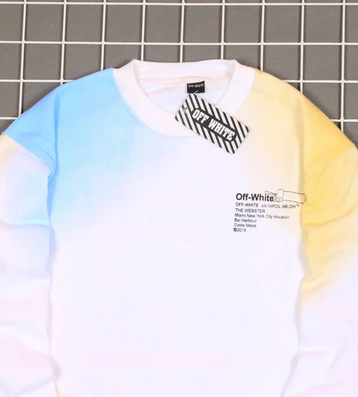 sweater tanpa hoodie