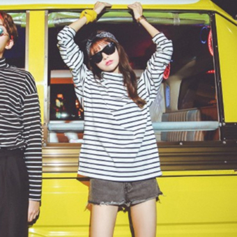 Beishihan Kaos Wanita Lengan Panjang Kerah Tinggi Motif Salur Model Pas Badan (Putih)