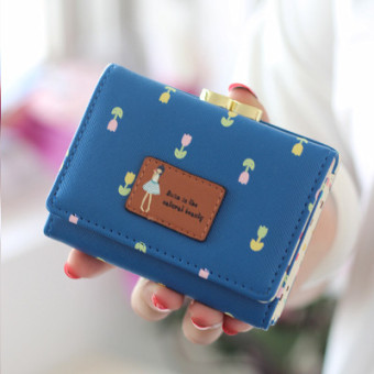 Karakter Siswa Perempuan Baru Nol Dompet Dompet (Angkatan Laut warna biru ayat pendek tempat)