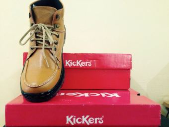 Harga Kickers Sepatu Boots Kulit  Asli  Model KR 078 Coklat 