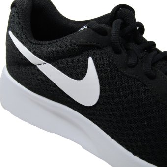 Nike Sepatu Lari Tanjun M - Hitam