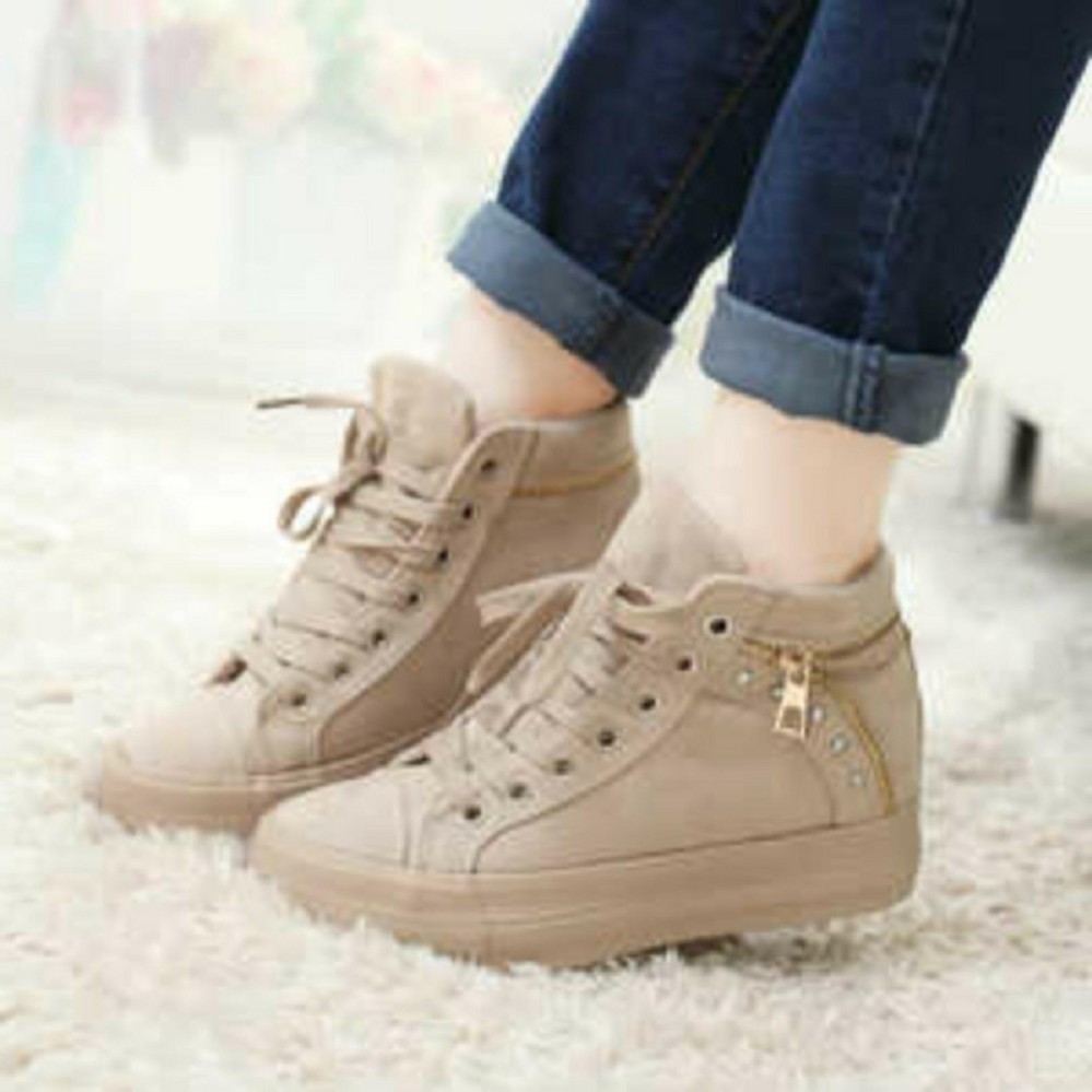 PALING DI CARI ! SEPATU WANITA SEPATU BOOTS WARNA CREAM