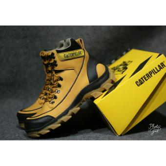 Gambar Sepatu Caterpillar Pria Safety Boots Tan