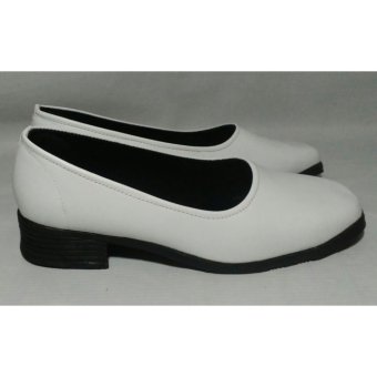 Gambar Sepatu Pantofel Wanita Putih Polos Hak 3cm   Sepatu Perawat