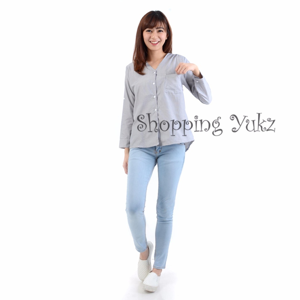 Shopping Yukz Kemeja Wanita Lengan Panjang STRIPE MONALISA - BIRU / Kemeja Formal Wanita / Kemeja Kerja Wanita / Long Hem Wanita / Atasan Wanita / Kemeja Casual Wanita / Kemeja Garis Wanita / Kemeja Salur Wanita / Kemeja Cewek Shopping Yukz Kemeja Wanita Lengan Panjang STRIPE MONALISA - BIRU / Kemeja Formal Wanita / Kemeja Kerja Wanita / Long Hem Wanita / Atasan Wanita / Kemeja Casual Wanita / Kemeja Garis Wanita / Kemeja Salur Wanita / Kemeja Cewek