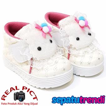 TrendiShoes Sepatu Anak Bayi Perempuan Semi Boot Boneka SBNK - Putih