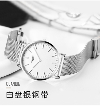 Gambar Guanqin Korea Fashion Style siswa muda Shishang menonton jam tangan pria
