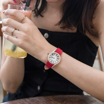 Gambar GUOU baru Shishang berlian jam tangan wanita