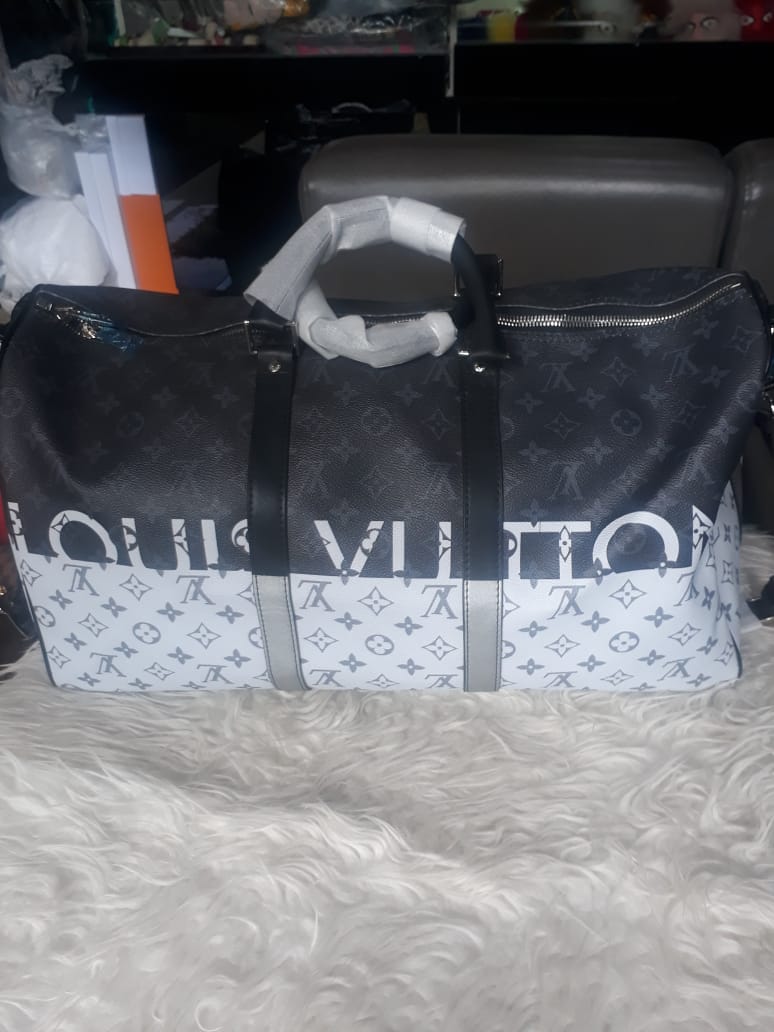 Louis Vuitton Keepall Bandouliere Monogram Eclipse Outdoor Split