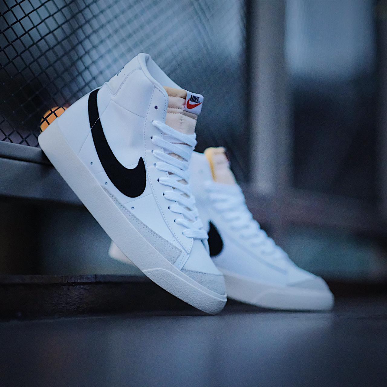 sepatu nike blazer